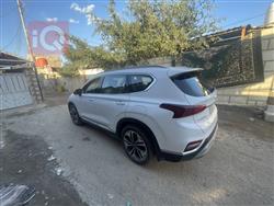 Hyundai Grand Santa Fe